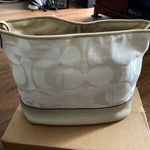 VTG Coach 7656 White Cream Tote